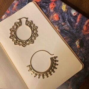 Ask and embla earrings one and one